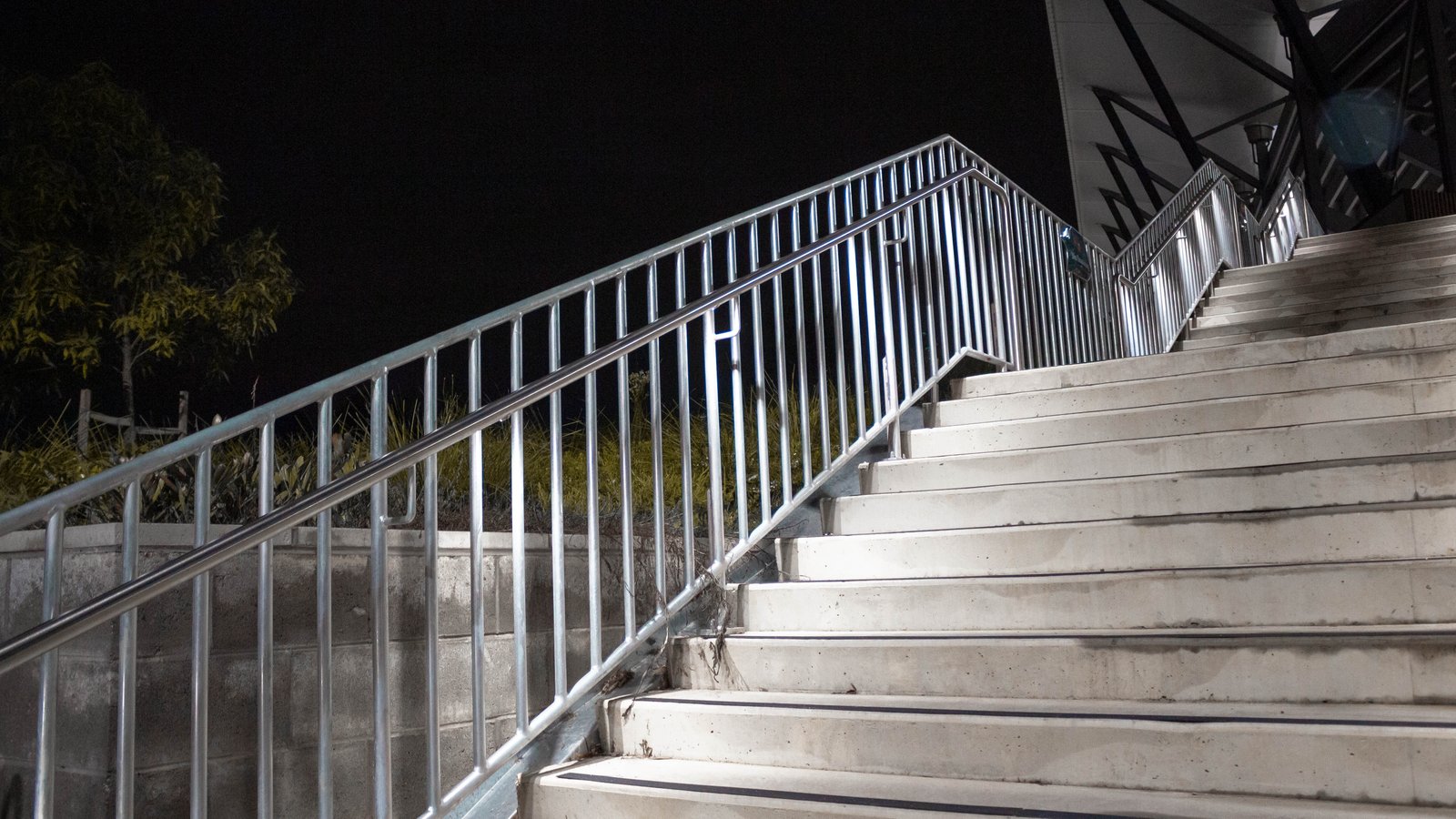 Hot-dip galvanised stairway and handrail system
